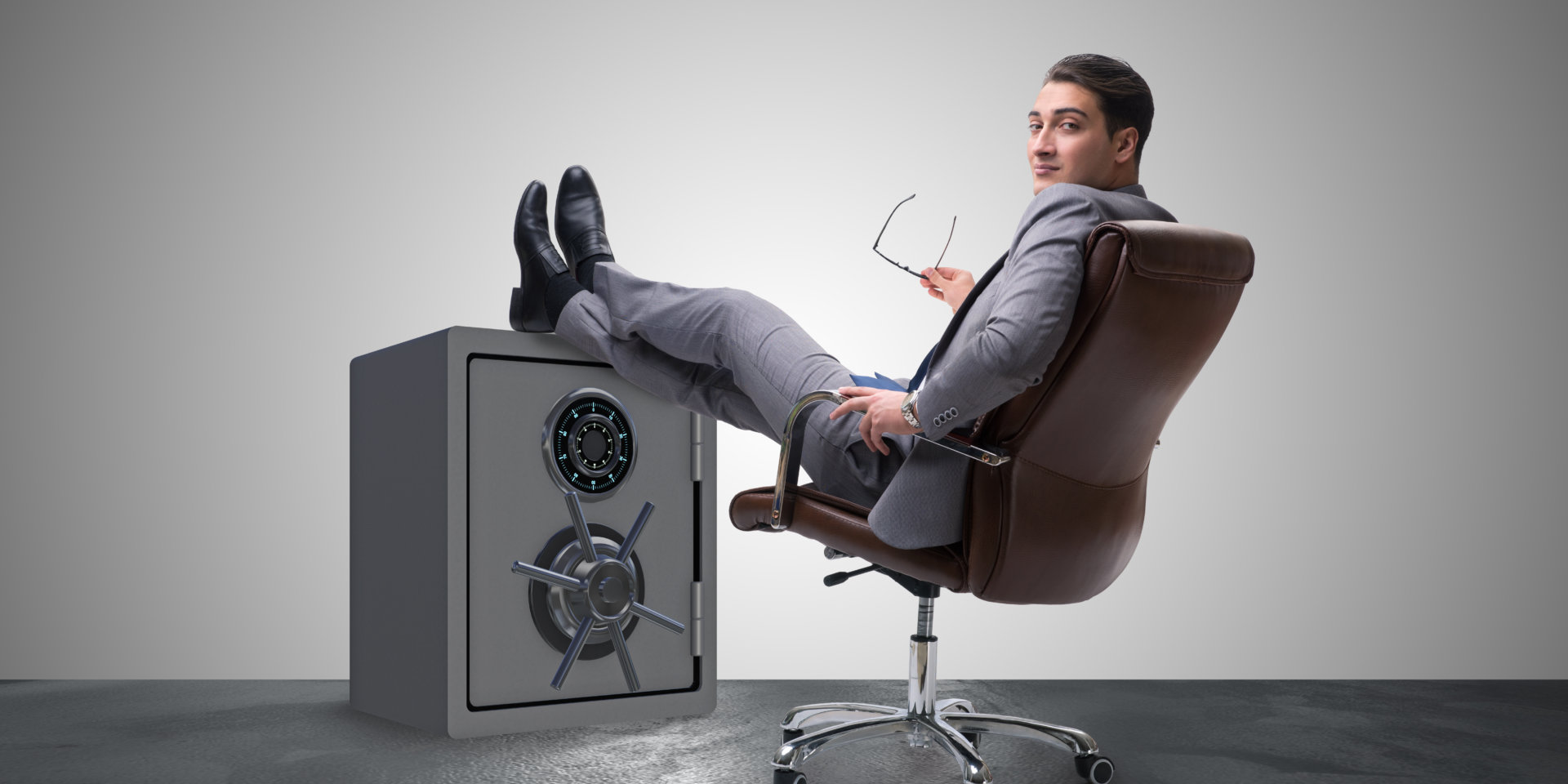 ESCROQUERIES AU “FAUX PRÉSIDENT”… LA PJ DE LILLE EXPLIQUE COMMENT S&rsquo;EN PRÉMUNIR